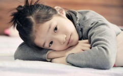 一边喘气一边叫疼的扑克